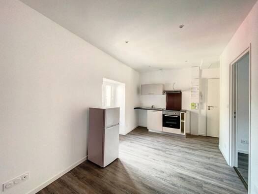 Duplex à louer 218 € 1 pièce 28,3 m² Sud Saint-Flour 15100