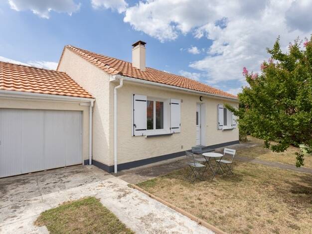 Maison de plain-pied à vendre 184 000 € 3 pièces 2 chambres 84 m² 465 m² de terrain Naillac Bergerac 24100