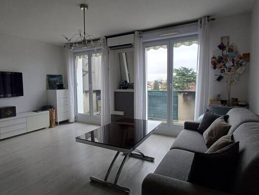 Appartement à vendre 154 000 € 1 pièce 32,18 m² Étage 3/3 Bois Notre Dame Pontault-Combault 77340