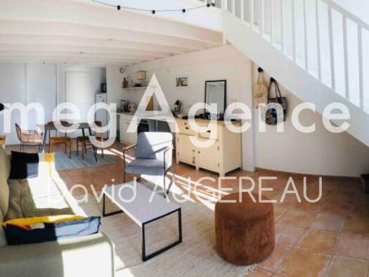 Maison à vendre 298 000 € 2 pièces 1 chambre 63 m² 697 m² de terrain Nord Ouest L'Ile-d'Yeu 85350