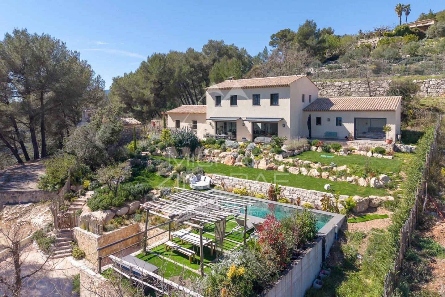 Maison à vendre, 294m², TOURRETTES SUR LOUP