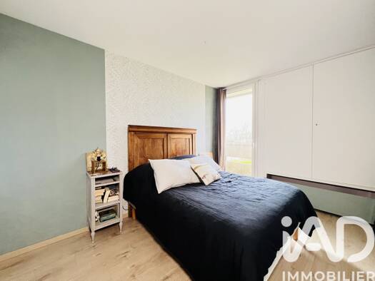 Appartement à vendre 219 000 € 5 pièces 4 chambres 103,3 m² Étage 3/5 Nouveaux Horizons-Coudrays Élancourt 78990