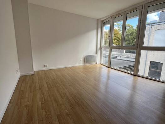 Appartement à louer 670 € 2 pièces 1 chambre 44 m² Calais 62100