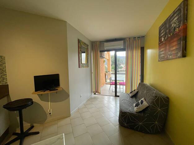 Triplex à vendre 103 000 € 1 pièce 28 m² Étage 1/4 Santa-Lucia-di-Moriani 20230