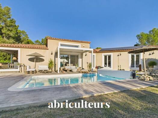 Maison à vendre 574 990 € 5 pièces 3 chambres 139 m² 1 080 m² de terrain Boissières 30114