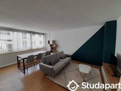 Appartement à louer 450 € 1 pièce 4 chambres 10 m² 1er étage Centre Ville Bourges 18000