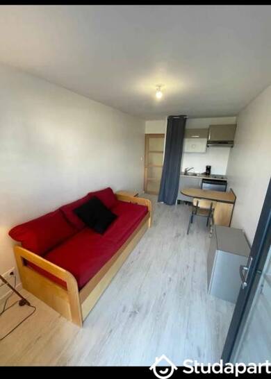 Maison à louer 420 € 1 pièce 16 m² Briollay 49125