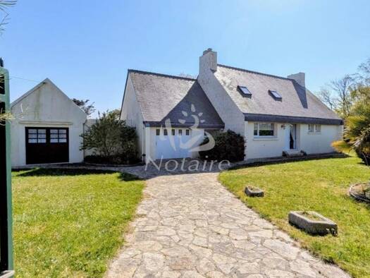 Maison à vendre 364 000 € 6 pièces 4 chambres 1 074 m² de terrain Plouescat 29430