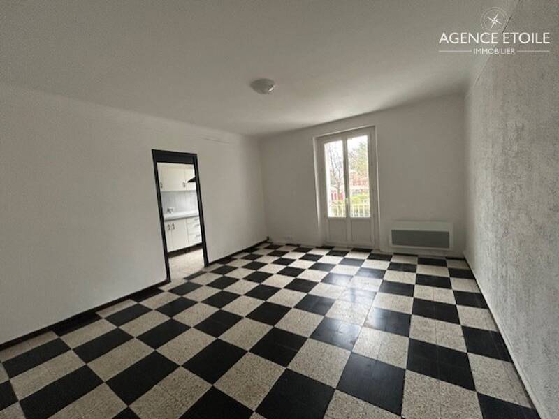 Maison à louer, 63m², EYGUIERES