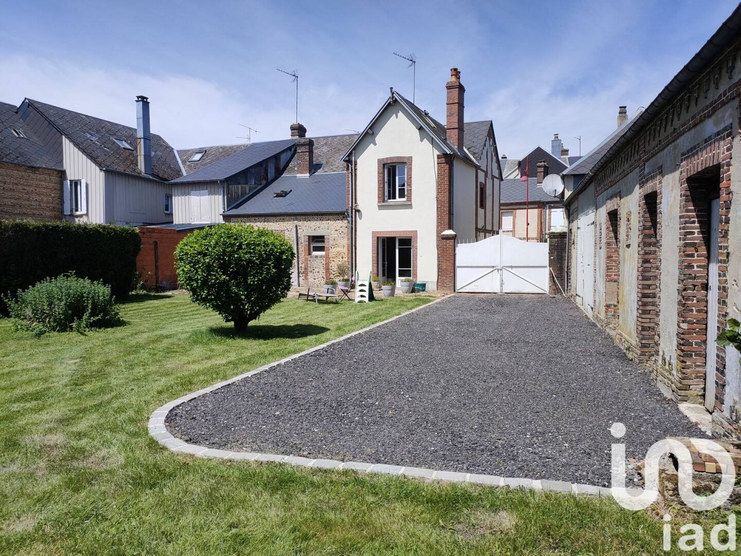 Maison à vendre, 130m², SAINTE GAUBURGE SAINTE COLOMBE