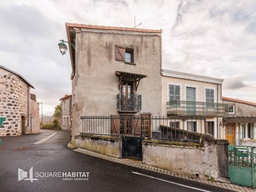 Maison à vendre 119 000 € 4 pièces 2 chambres 82 m² 61 m² de terrain Veyre-Monton 63960