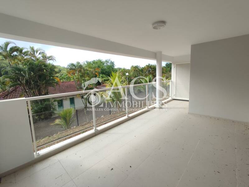 Maison à louer, 79m², LES TROIS ILETS