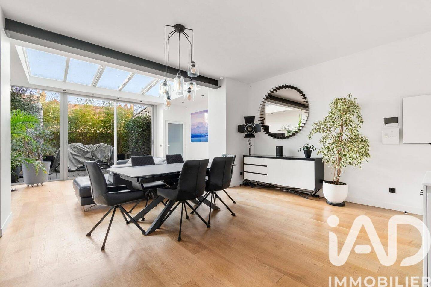 Maison à vendre, 140m², SURESNES
