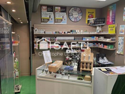 Boutique à vendre Fonds de commerce 88 000 € 45 m² de surface de vente Notre-Dame Mayenne 53100