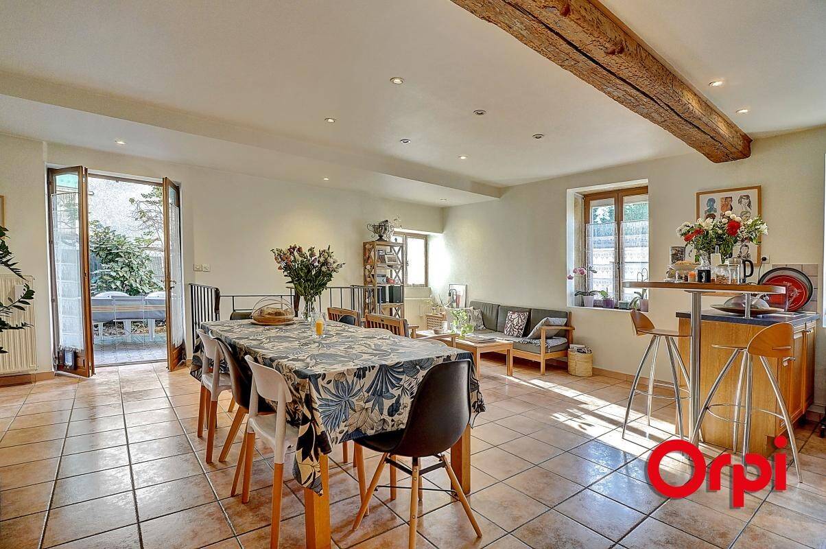 Maison à vendre, 175m², CAILLOUX SUR FONTAINES