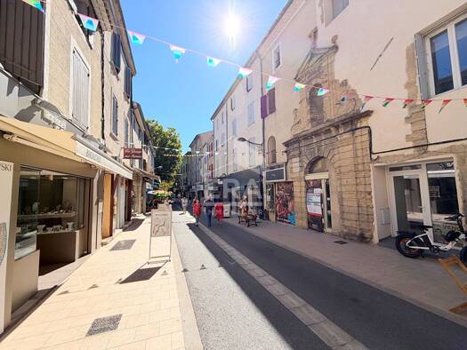 Immeuble à vendre 210 000 € 100,6 m² Centre Ancien Pertuis 84120