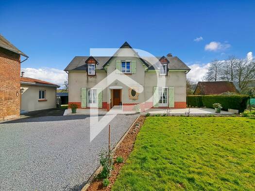 Maison à vendre 275 000 € 6 pièces 4 chambres 182 m² 2 550 m² de terrain Breteuil 60120