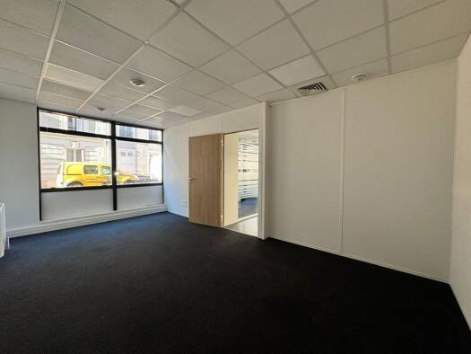 Espace bureau à vendre 749 000 € 98,3 m² de bureaux Front de Seine Levallois-Perret 92300