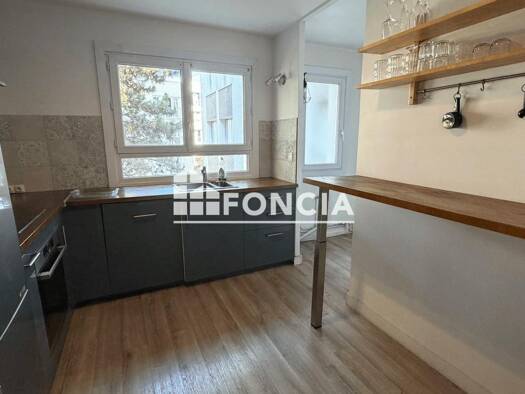 Appartement à louer 1 300 € 3 pièces 2 chambres 67,43 m² 2ème étage Les Portes de Villiers Villiers-sur-Marne 94350