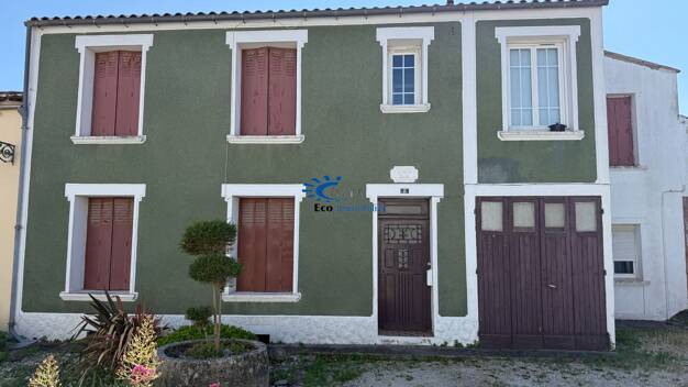 Maison à vendre 293 000 € 3 pièces 2 chambres 113 m² 230 m² de terrain Mairie Perigny 17180
