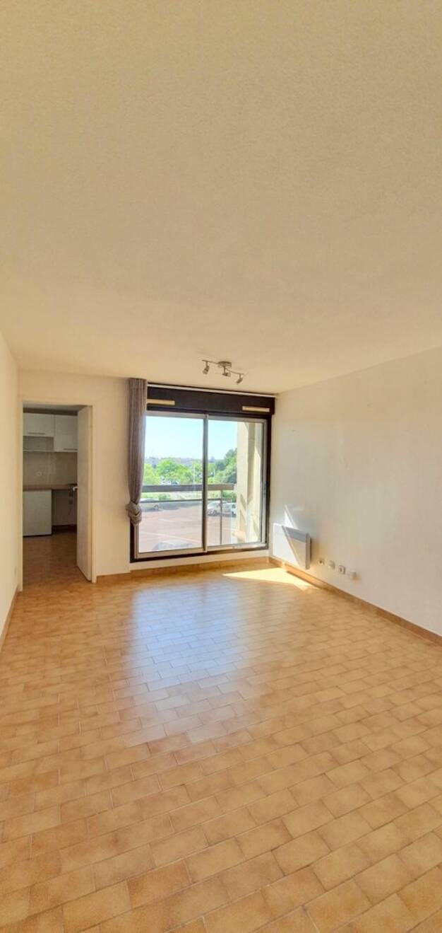 Appartement à vendre 105 000 € 1 pièce RDC/4 Montpellier 34090