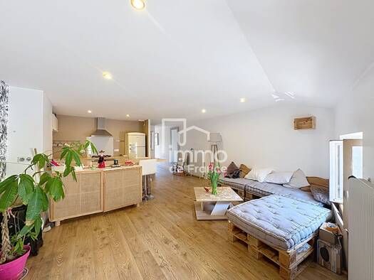 Appartement à vendre 125 000 € 2 pièces 1 chambre 56 m² Étage 3/3 Centre Ville Bourg-en-Bresse 01000