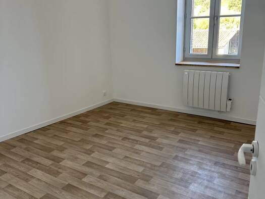 Appartement à louer 650 € 3 pièces 50,8 m² Bazas 33430