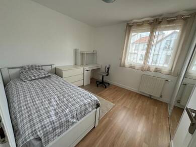 Appartement à louer 620 € 1 pièce 25 m² La Justice Rosny-sous-Bois 93110