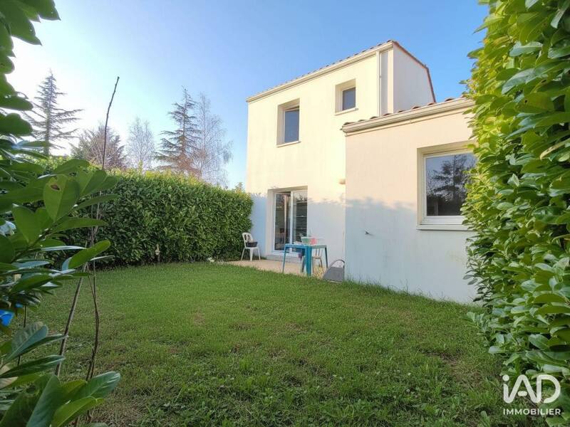 Maison à vendre, 71m², SURGERES