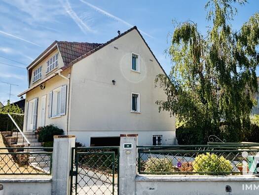 Maison à vendre 319 000 € 6 pièces 5 chambres 129,82 m² 960 m² de terrain Morigny-Champigny 91150