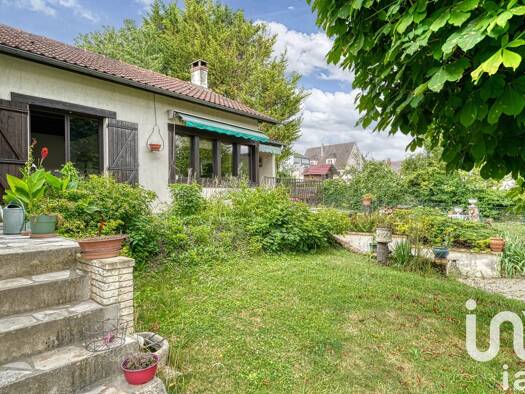 Maison de plain-pied à vendre 344 000 € 5 pièces 3 chambres 93,1 m² 613 m² de terrain Chauffour-Les Marais Sarcelles 95200