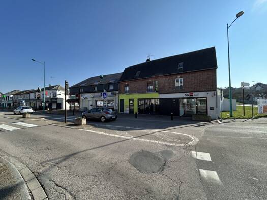 Boutique à louer 1 950 € 148 m² de surface de vente Gravigny 27930