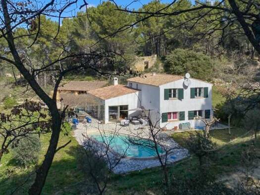 Villa à vendre 700 000 € 7 pièces 4 chambres 146,66 m² 10 500 m² de terrain Rognes 13840