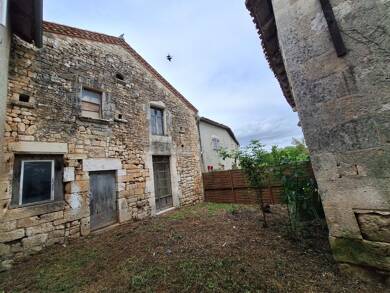 Maison à vendre 55 000 € 2 pièces 1 chambre 30 m² 140 m² de terrain Grassac 16380