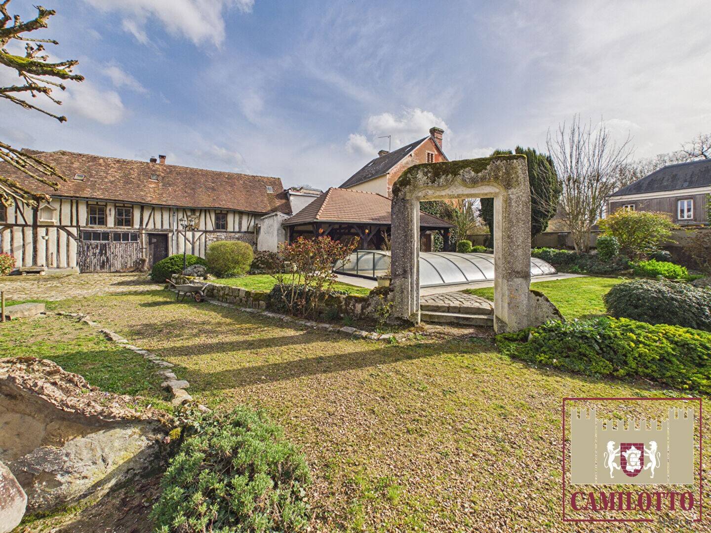 Maison à vendre, 325m², NOGENT LE ROI