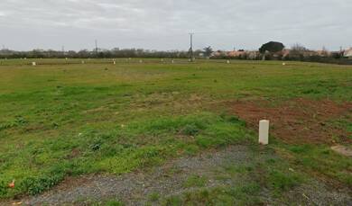 Terrain constructible viabilisé à vendre 59 900 € 708 m² de terrain Saint-Benoist-sur-Mer 85540