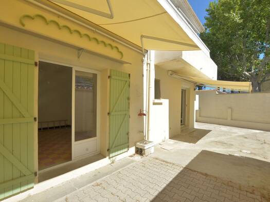 Appartement à vendre 180 000 € 2 pièces 1 chambre 38 m² RDC/1 Le Grau du Roi 30240