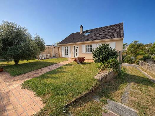 Maison à vendre 349 780 € 7 pièces 5 chambres 120 m² 788 m² de terrain Chabossière Nord Couëron 44220