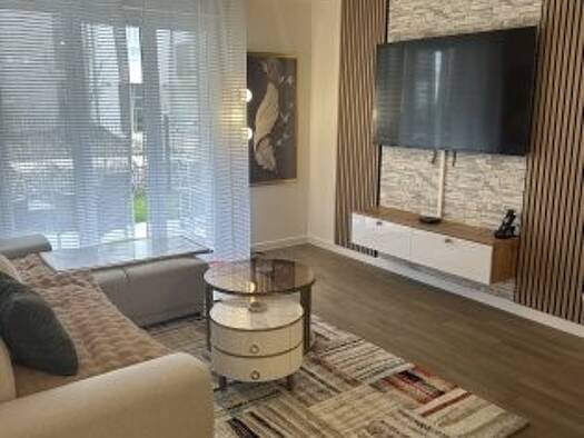 Appartement à louer 2 200 € 2 pièces 2 chambres 60 m² RDC Chessy 77700