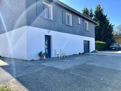 Maison à vendre 430 000 € 8 pièces 4 chambres 128 m² 1 083 m² de terrain Lac-des-Rouges-Truites 39150