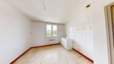 Duplex à louer 535 € 4 pièces 3 chambres 79,5 m² Étage 2/2 Ruoms 07120