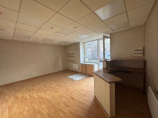 Immeuble à vendre 179 000 € 140 m² Viriville 38980