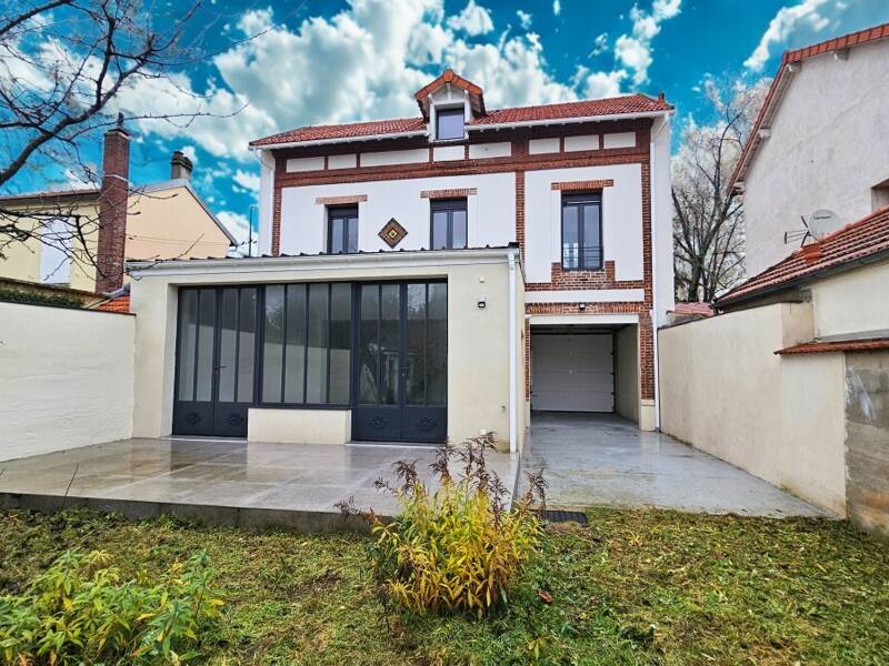 Maison à vendre, 154m², SAINT MAUR DES FOSSES