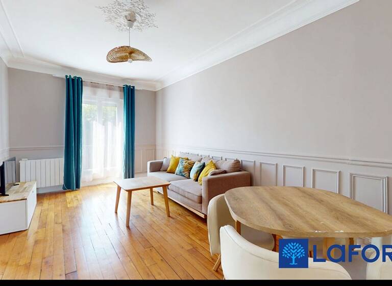 Appartement à louer 1 250 € 3 pièces 2<br/>chambres 59 m²<br/>superficie 1er<br/>étage Ablon sur Seine 94480