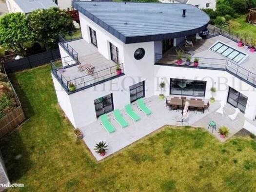 Maison à louer 2 100 € 8 pièces 6 chambres 204 m² dès le 01/07/2026 Saint Michel-Est Saint-Brieuc 22000