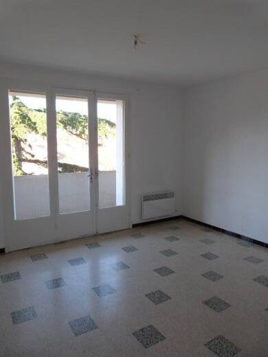 Appartement à louer 745 € 3 pièces 2 chambres 57,3 m² 3ème étage La Seyne-sur-Mer 83500