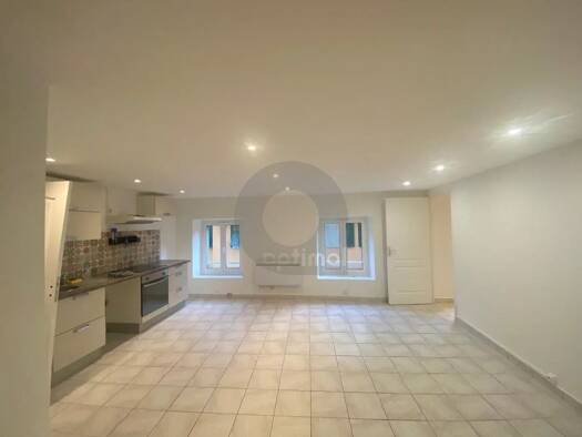 Appartement à louer 870 € 2 pièces 1 chambre 39,5 m² 1er étage Carei-Monti Menton 06500