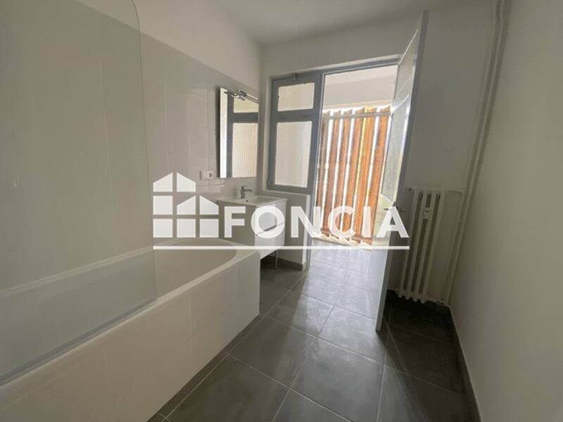 Maison à louer, 62m², LA CRAU