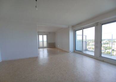 Appartement à vendre 247 000 € 3 pièces 1 chambre 68 m² 10ème étage Saint Pierre Royan 17200