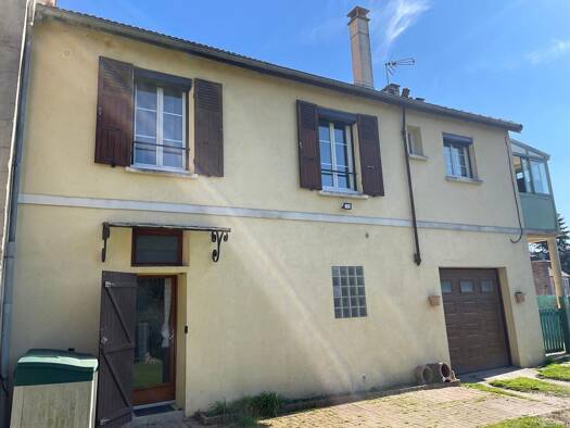 Maison à vendre 149 000 € 4 pièces 2 chambres 80 m² 676 m² de terrain Montreuil Aux Lions 02310